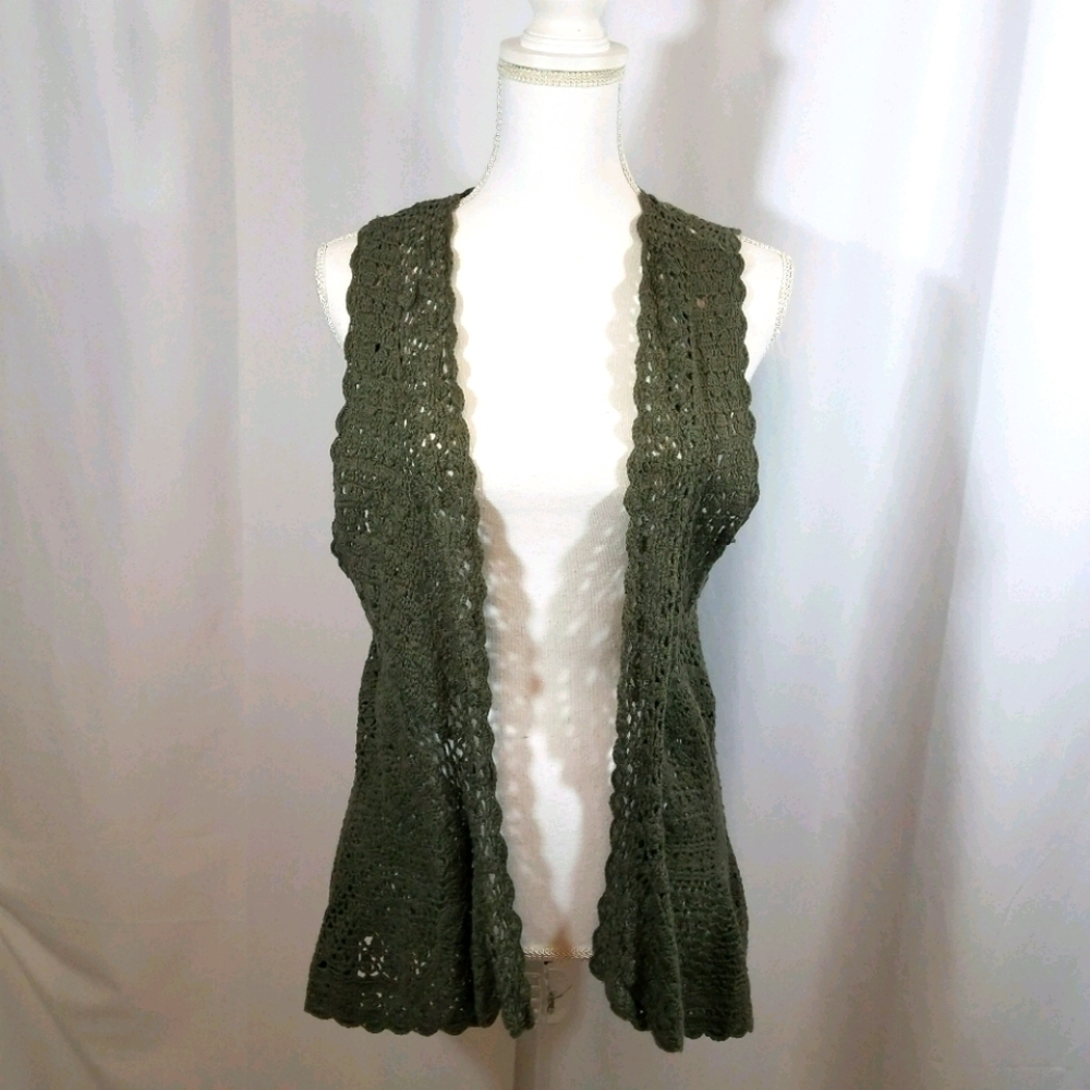 Joseph A Crochet Green Vest Size Medium NWT